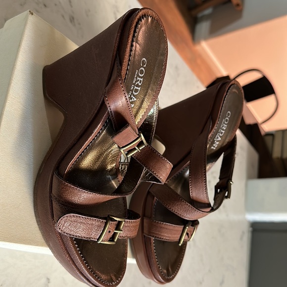 Cordani Brown Leather Wedge Platform Heel shoes - Picture 3 of 4